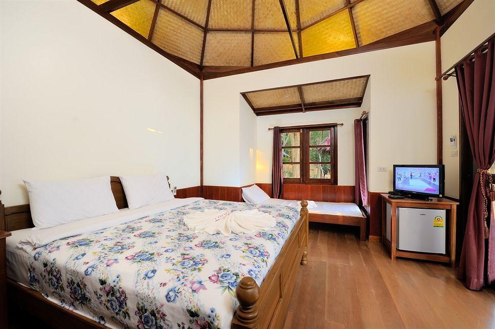 Sunwaree Phi Phi Resort Phi Phi Don Exterior foto